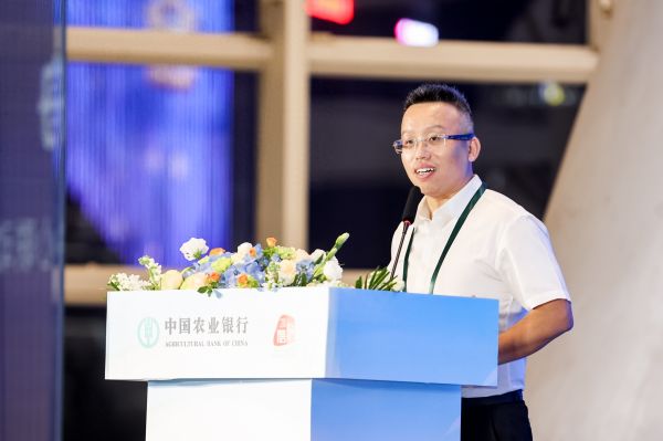 農(nóng)情億萬家 中國農(nóng)業(yè)銀行深化推進(jìn)“誠信、興商、惠民”主題消費(fèi)節(jié)